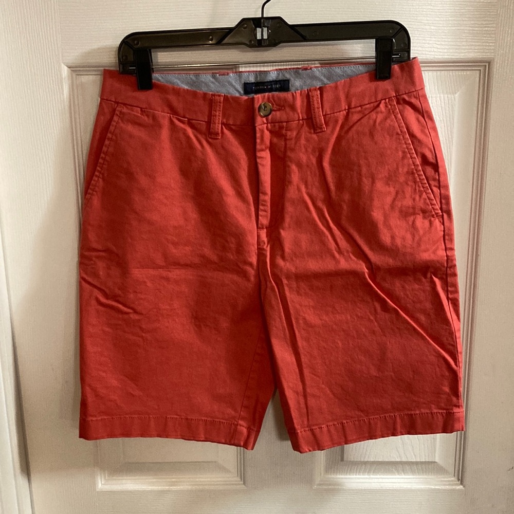 Tommy Hilfiger 9” Coral Bermuda Shorts Sz 30